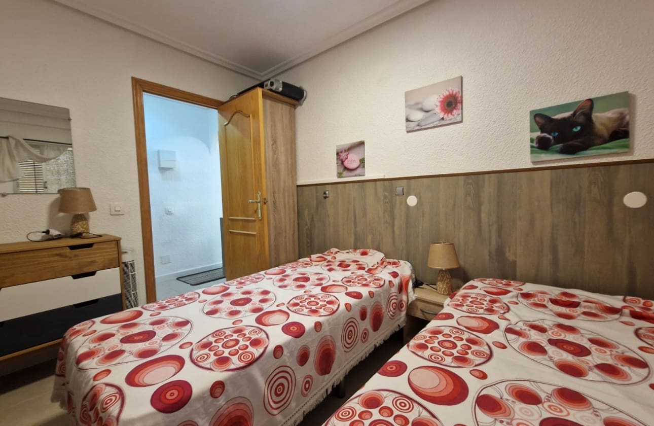 3 soveværelse Strandlejlighed til salg i Guardamar del Segura - € 199.000 (Ref: 10117174)
