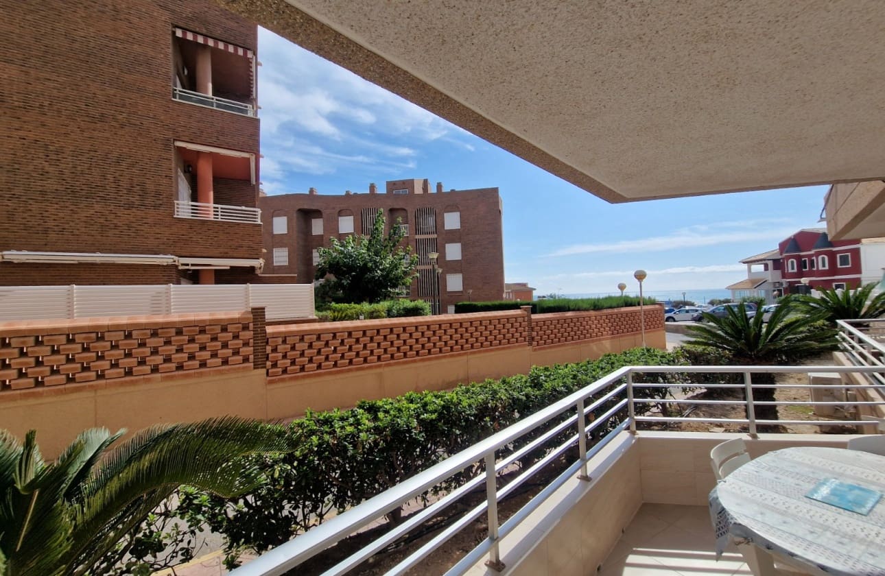 3 soveværelse Strandlejlighed til salg i Guardamar del Segura - € 199.000 (Ref: 10117174)