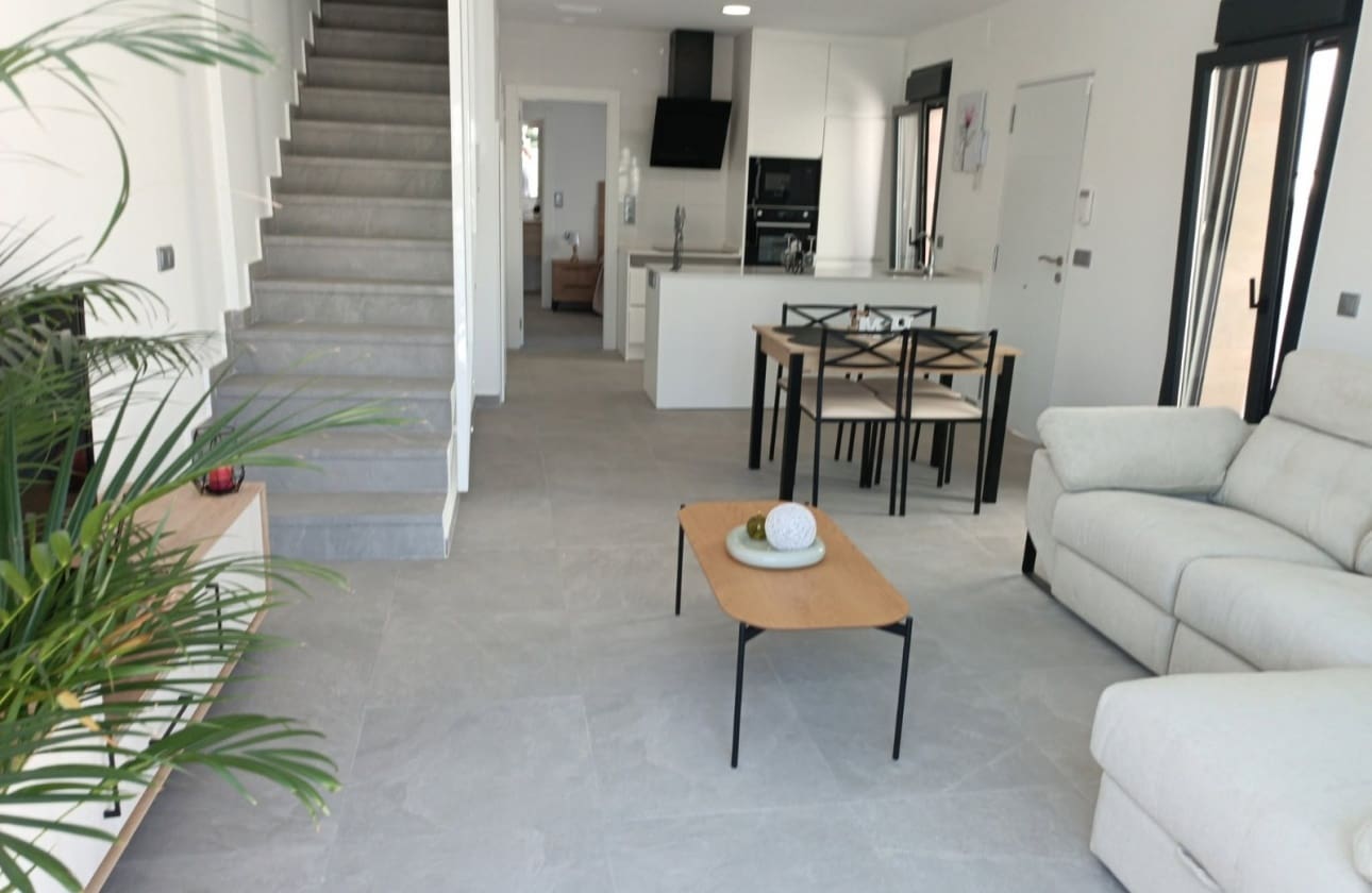 3 bedroom Villa for sale in Daya Nueva with pool garage - € 350,000 (Ref: 10134924)