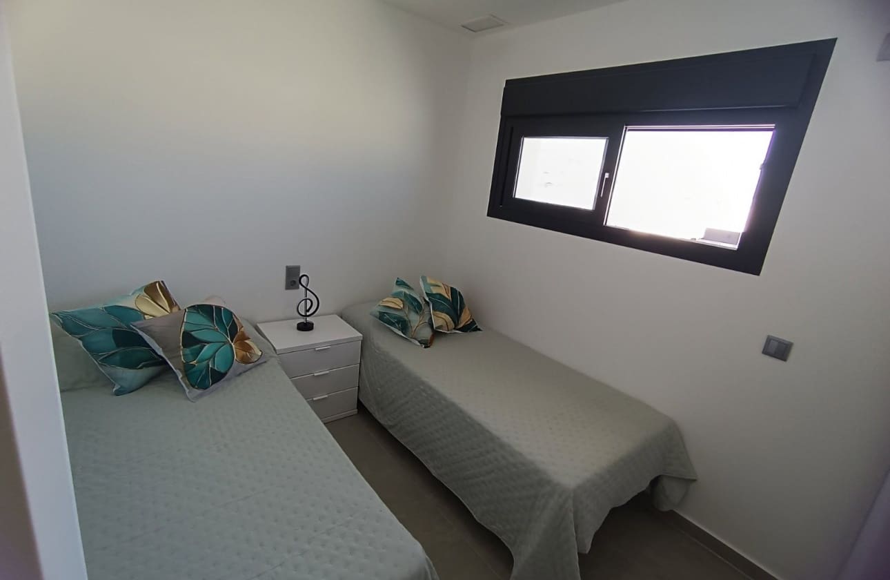 3 bedroom Villa for sale in Daya Nueva with pool garage - € 350,000 (Ref: 10134924)