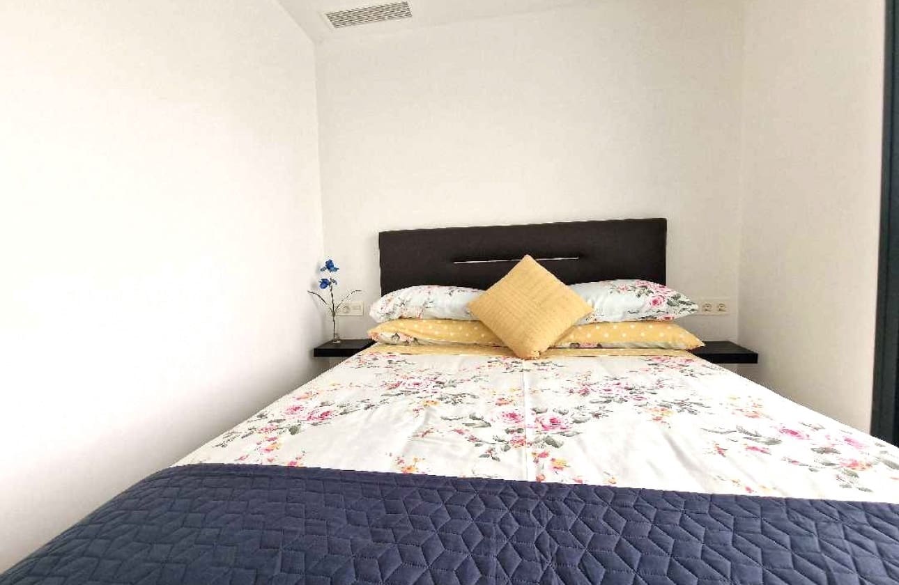5 bedroom Villa for sale in Rojales with pool - € 450,000 (Ref: 10134925)