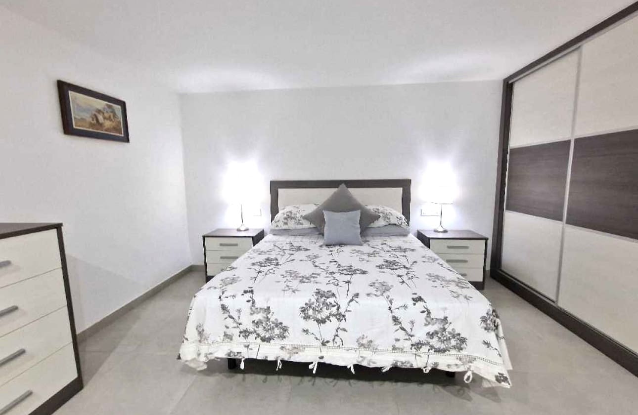 5 bedroom Villa for sale in Rojales with pool - € 450,000 (Ref: 10134925)
