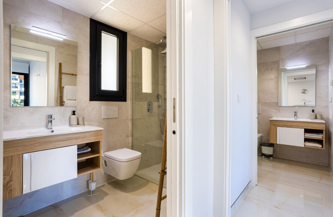 2 soverom Leilighet til salgs i Los Altos med svømmebasseng garasje - € 279 000 (Ref: 10134927)