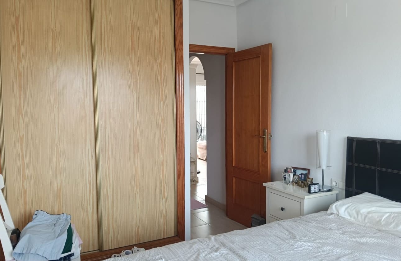 2 soverom Penthouse til salgs i Los Montesinos med svømmebasseng garasje - € 149 000 (Ref: 10134928)