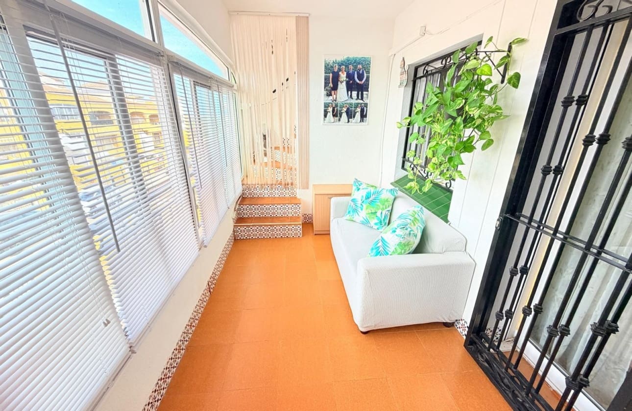 2 makuuhuone Huoneisto myytävänä paikassa Los Montesinos mukana uima-altaan - 135 000 € (Ref: 10134929)