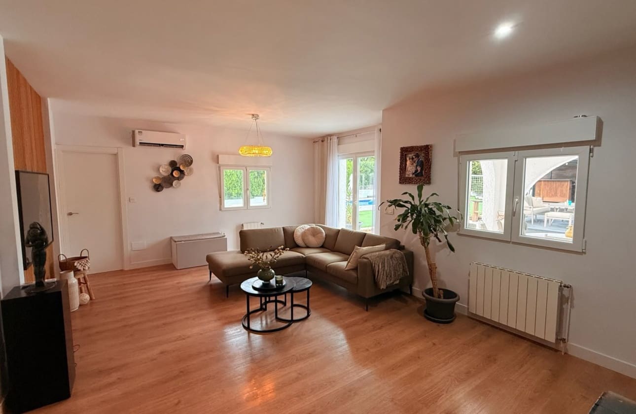 5 chambre Villa/Maison à vendre à Ciudad Quesada avec piscine garage - 849 000 € (Ref: 10155924)