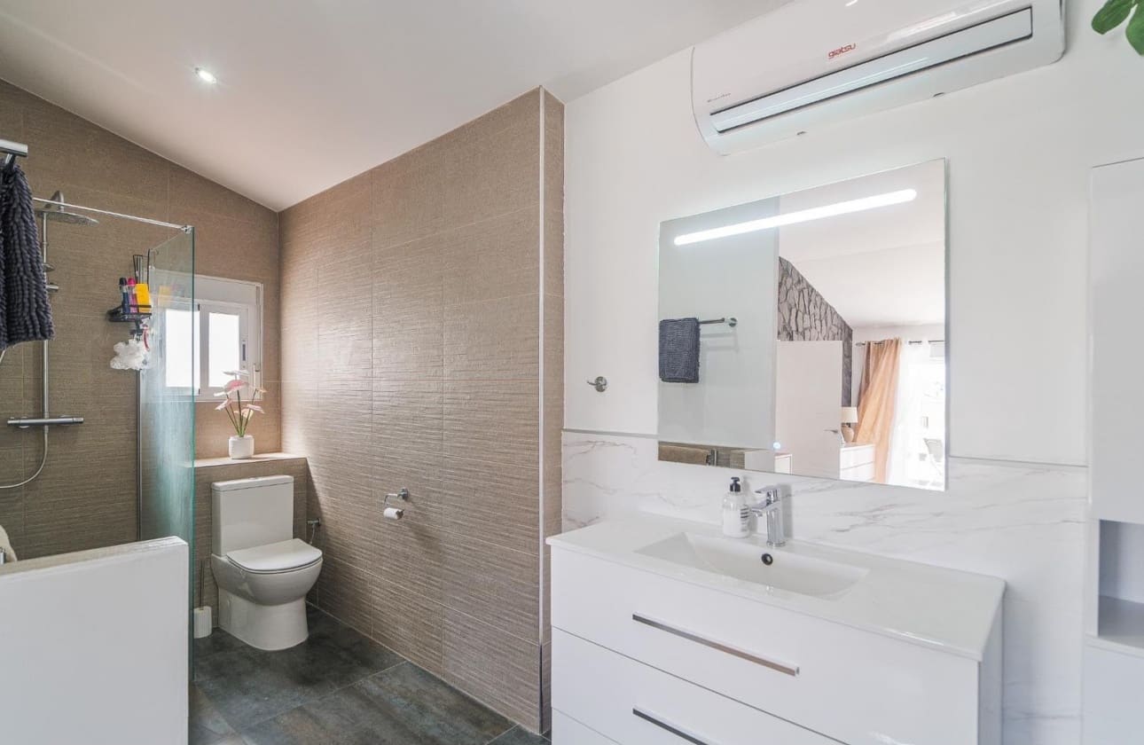 5 chambre Villa/Maison à vendre à Ciudad Quesada avec piscine garage - 849 000 € (Ref: 10155924)