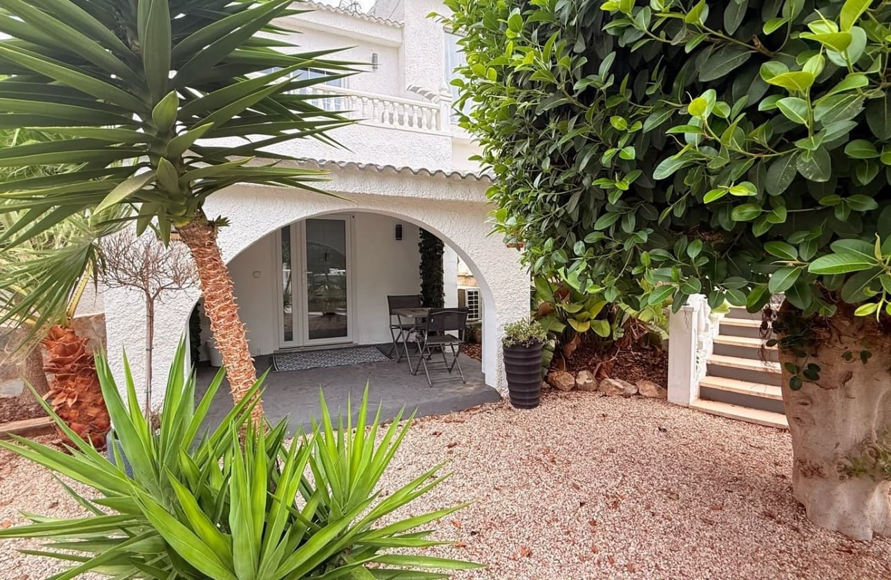 5 chambre Villa/Maison à vendre à Ciudad Quesada avec piscine garage - 849 000 € (Ref: 10155924)