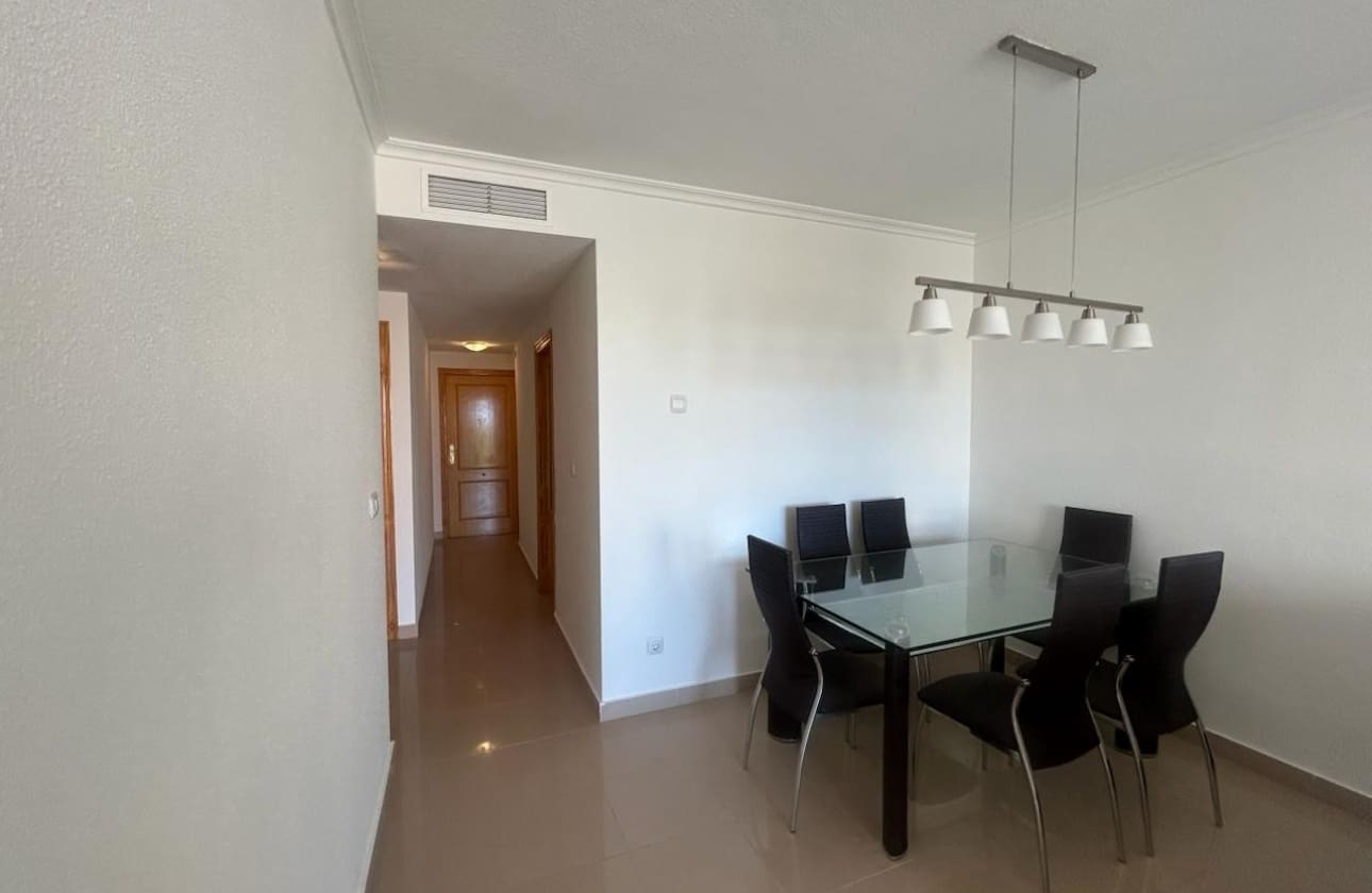 Apartamento de 2 habitaciones en Guardamar del Segura en venta con piscina garaje - 229.000 € (Ref: 10158637)
