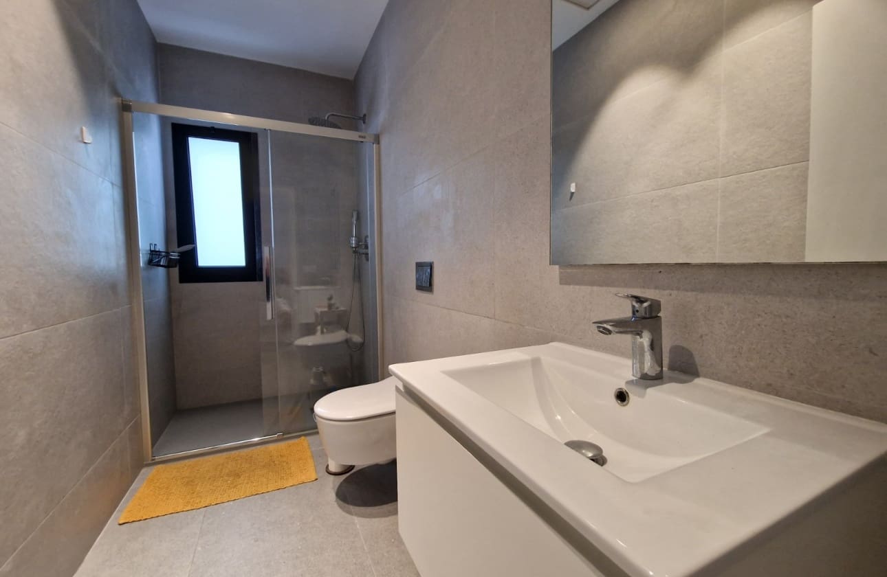 Chalet de 4 habitaciones en Guardamar del Segura en venta con piscina garaje - 570.000 € (Ref: 10160331)