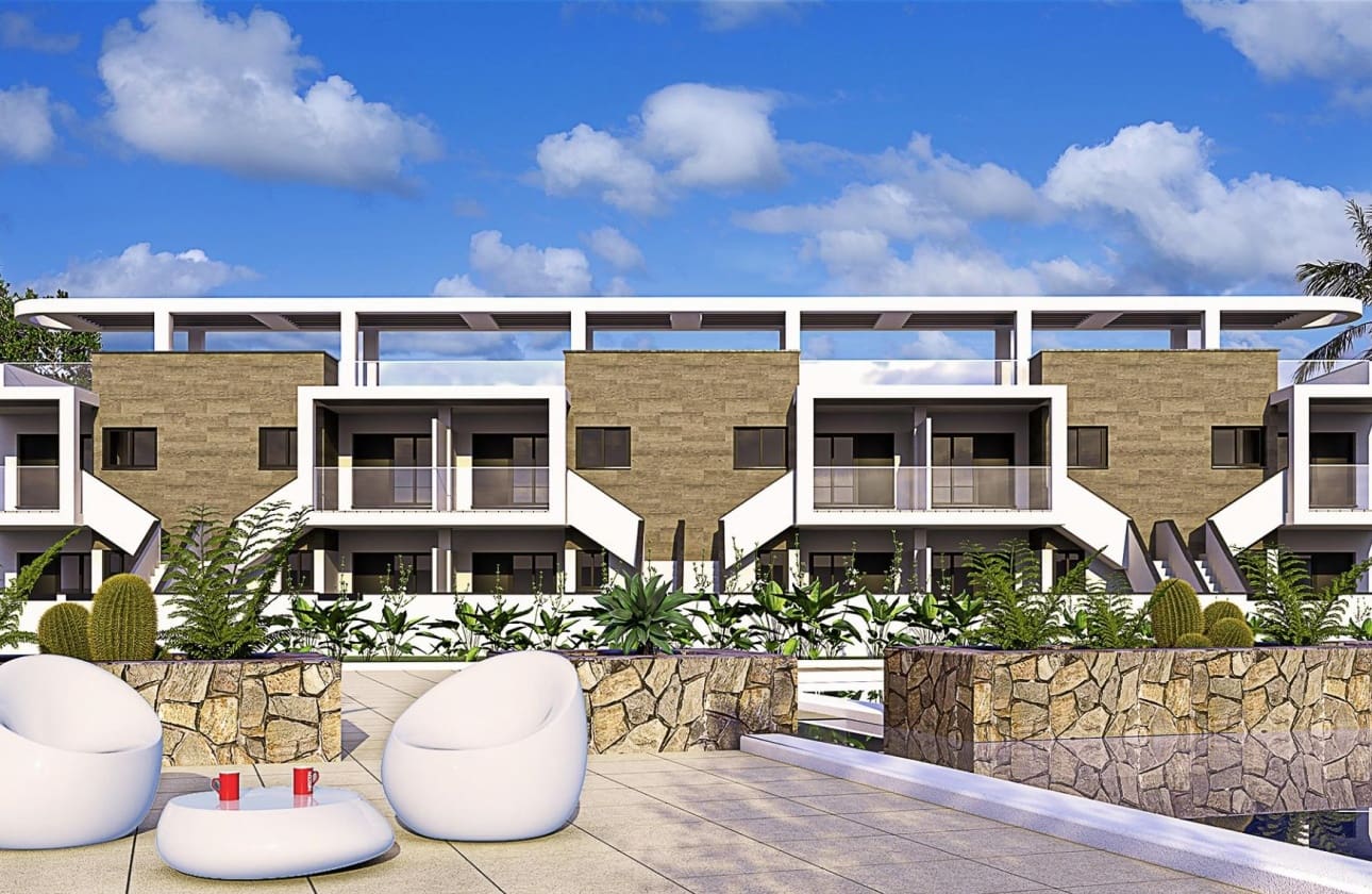 2 soveværelse Bungalow til salg i Pilar de la Horadada med swimmingpool garage - € 359.000 (Ref: 10162406)