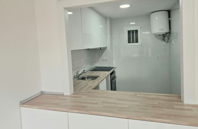 2 soveværelse Strandlejlighed til salg i Dehesa de Campoamor, Orihuela med swimmingpool - € 190.000 (Ref: 10180998)