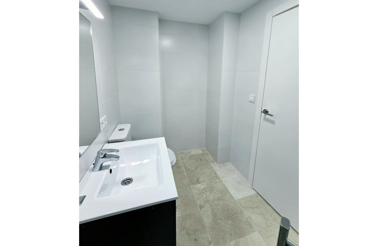 2 soveværelse Strandlejlighed til salg i Campoamor med swimmingpool - € 190.000 (Ref: 10180998)