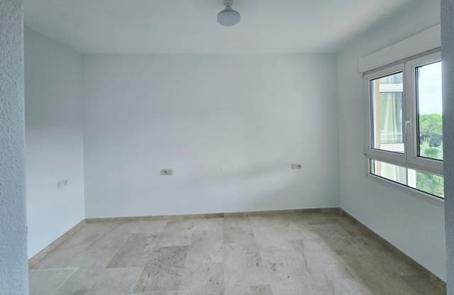 2 soveværelse Strandlejlighed til salg i Dehesa de Campoamor, Orihuela med swimmingpool - € 190.000 (Ref: 10180998)