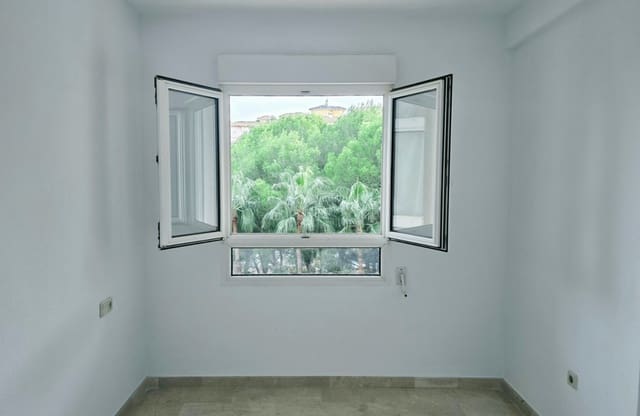 2 soveværelse Strandlejlighed til salg i Dehesa de Campoamor, Orihuela med swimmingpool - € 190.000 (Ref: 10180998)