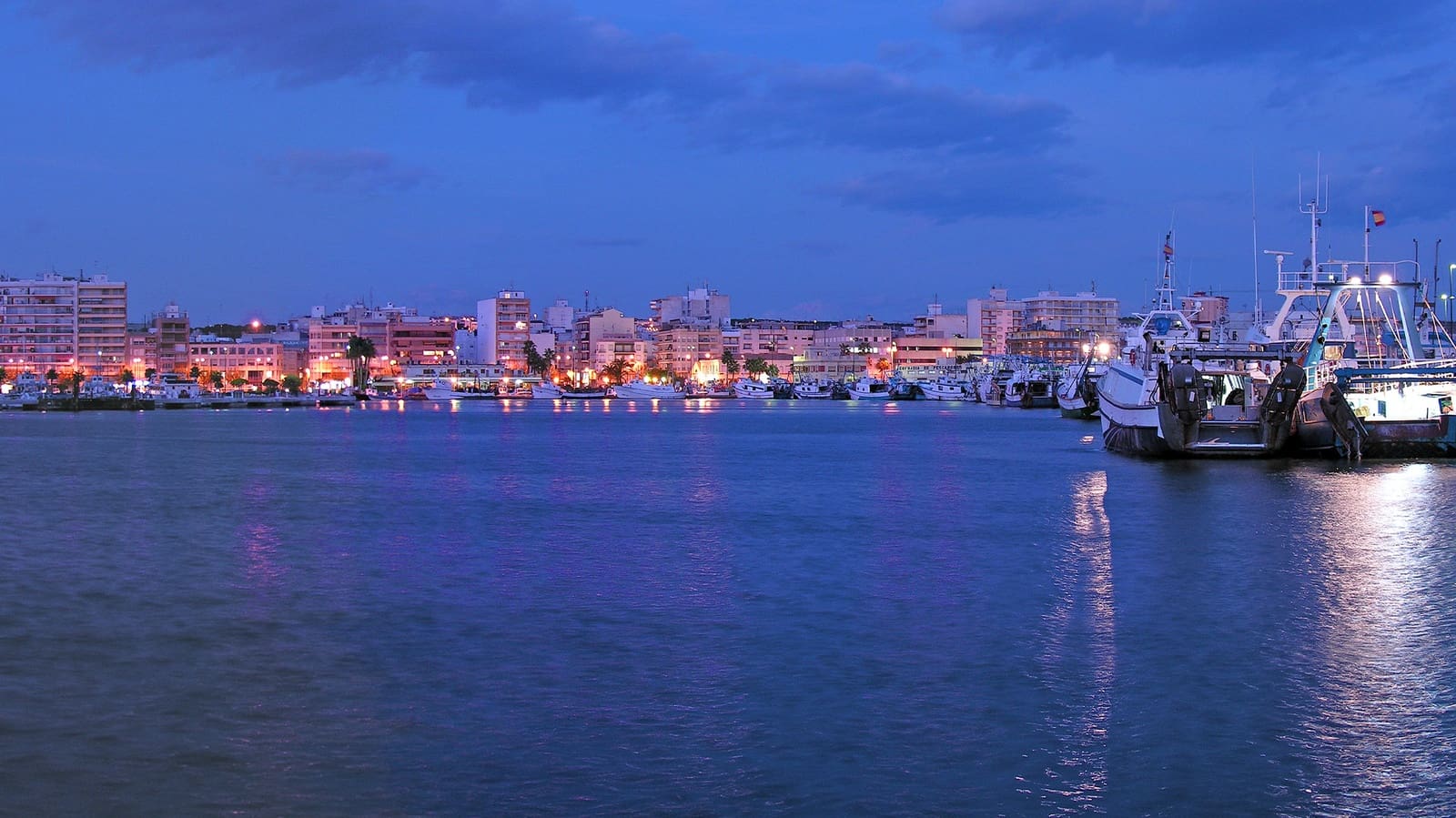 3 bedroom Apartment for sale in Alicante / Alacant city with pool - € 405,000 (Ref: 9456849)