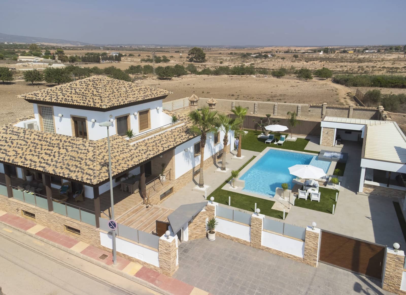 4 bedroom Villa for sale in Avileses - € 1,350,000 (Ref: 9457188)
