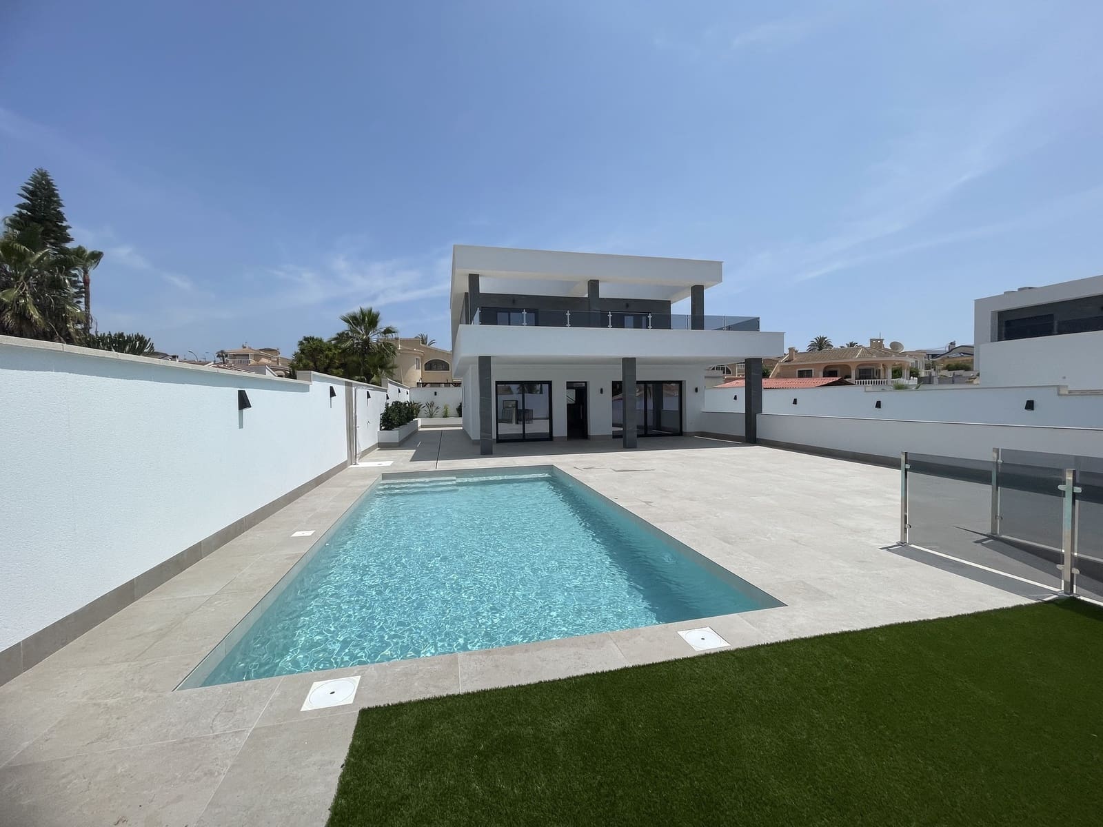3 bedroom Villa for sale in Ciudad Quesada - € 799,900 (Ref: 9457222)