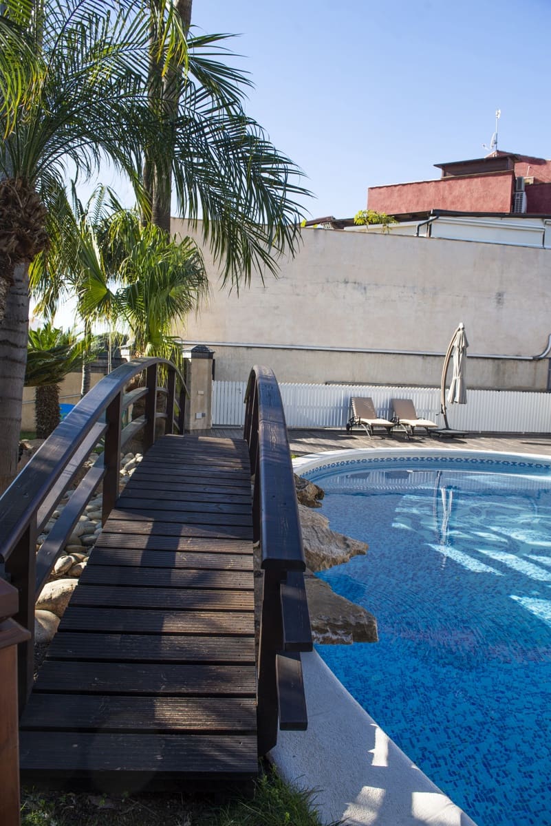 5 bedroom Villa for sale in San Pedro del Pinatar - € 1,500,000 (Ref: 9457233)