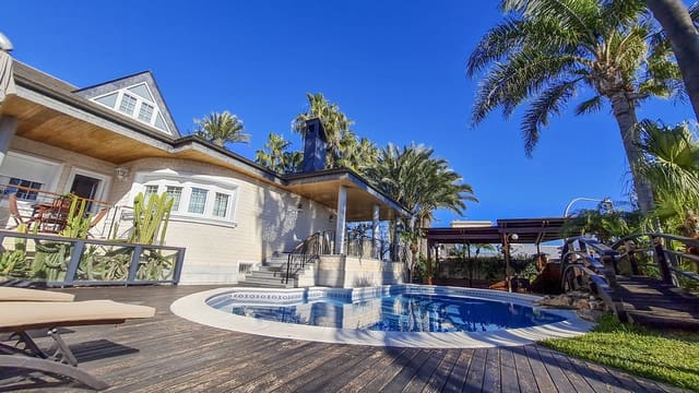 5 slaapkamer Villa te koop in San Pedro del Pinatar ciudad, San Pedro del Pinatar - € 1.500.000 (Ref: 9457233)