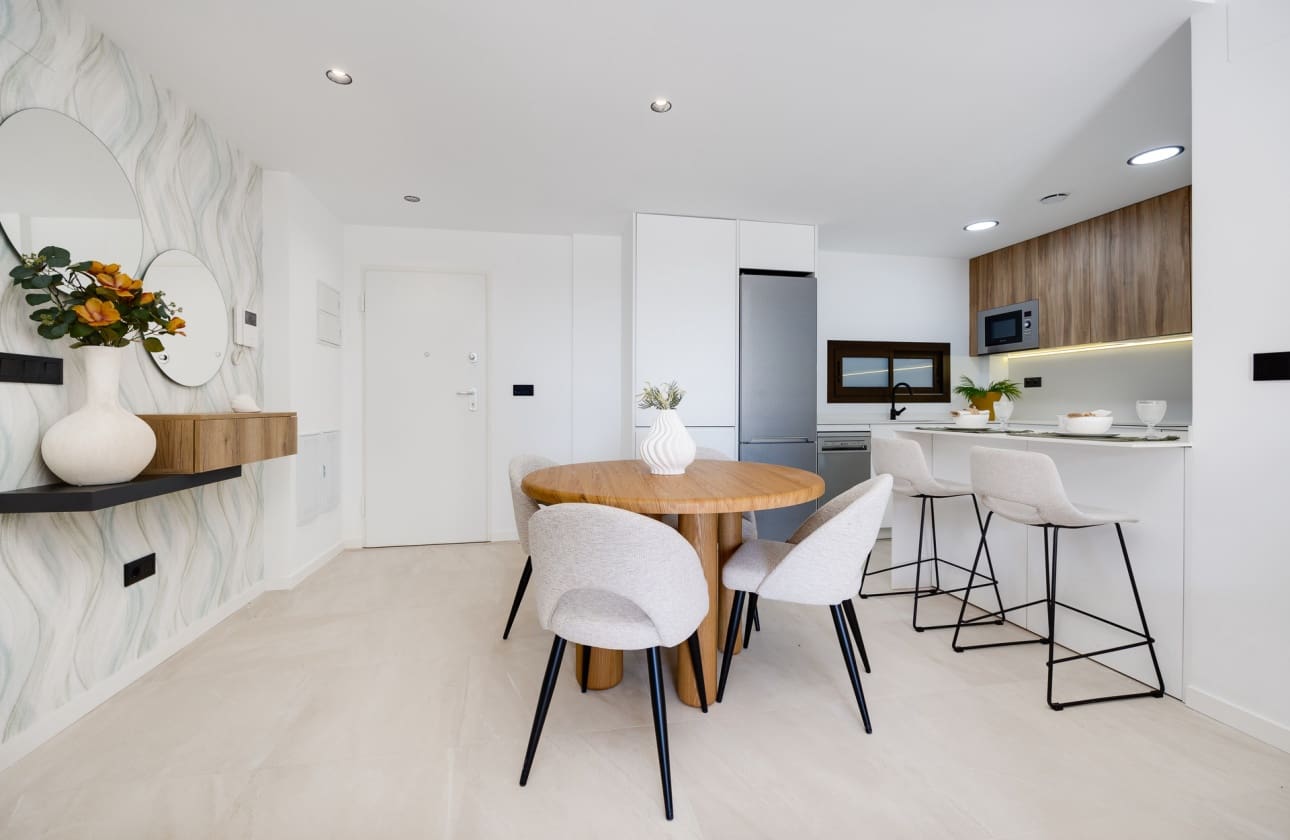 2 bedroom Bungalow for sale in Los Alcazares with pool - € 270,000 (Ref: 9457481)