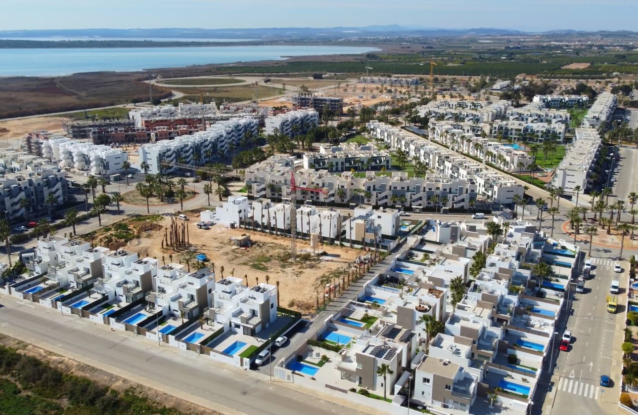 3 bedroom Villa for sale in Guardamar del Segura - € 459,000 (Ref: 9457514)