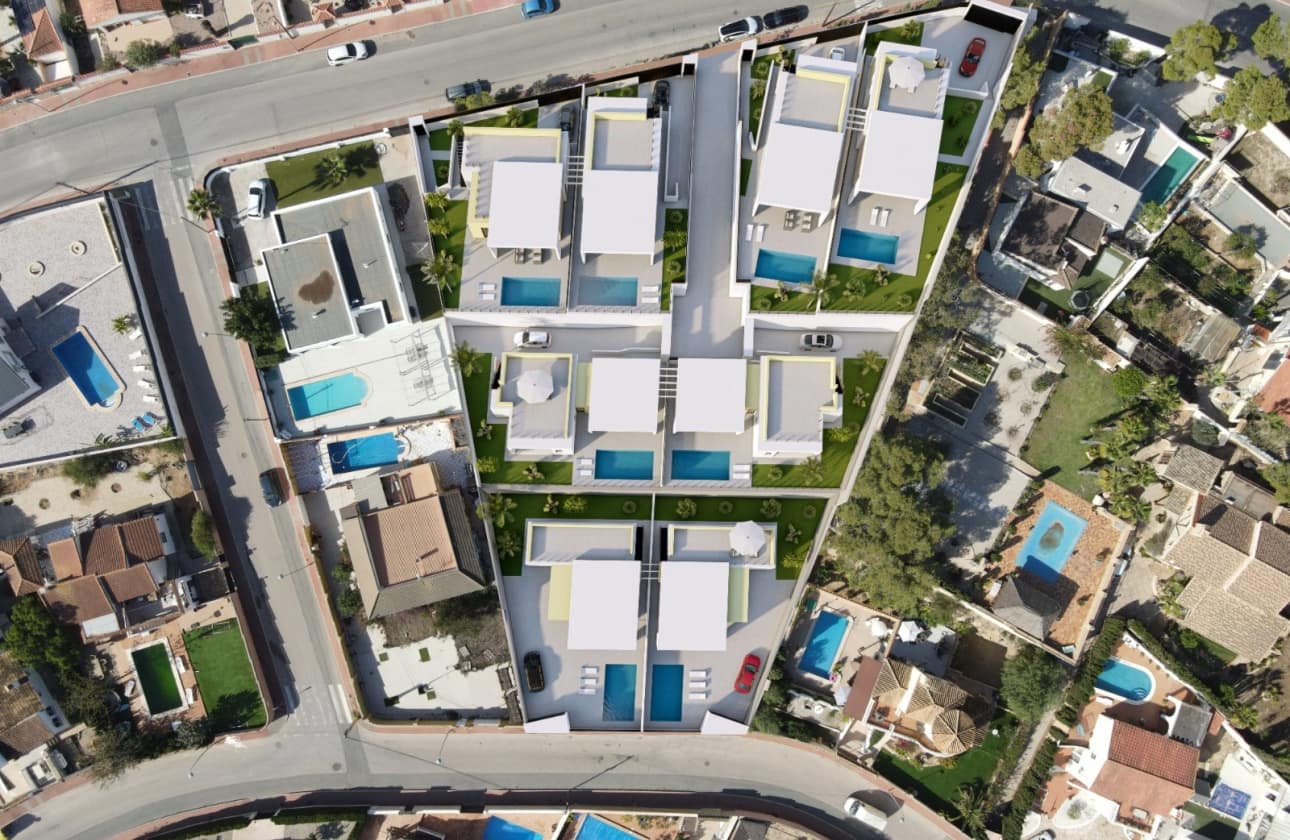 3 bedroom Villa for sale in Torrevieja - € 700,000 (Ref: 9457581)