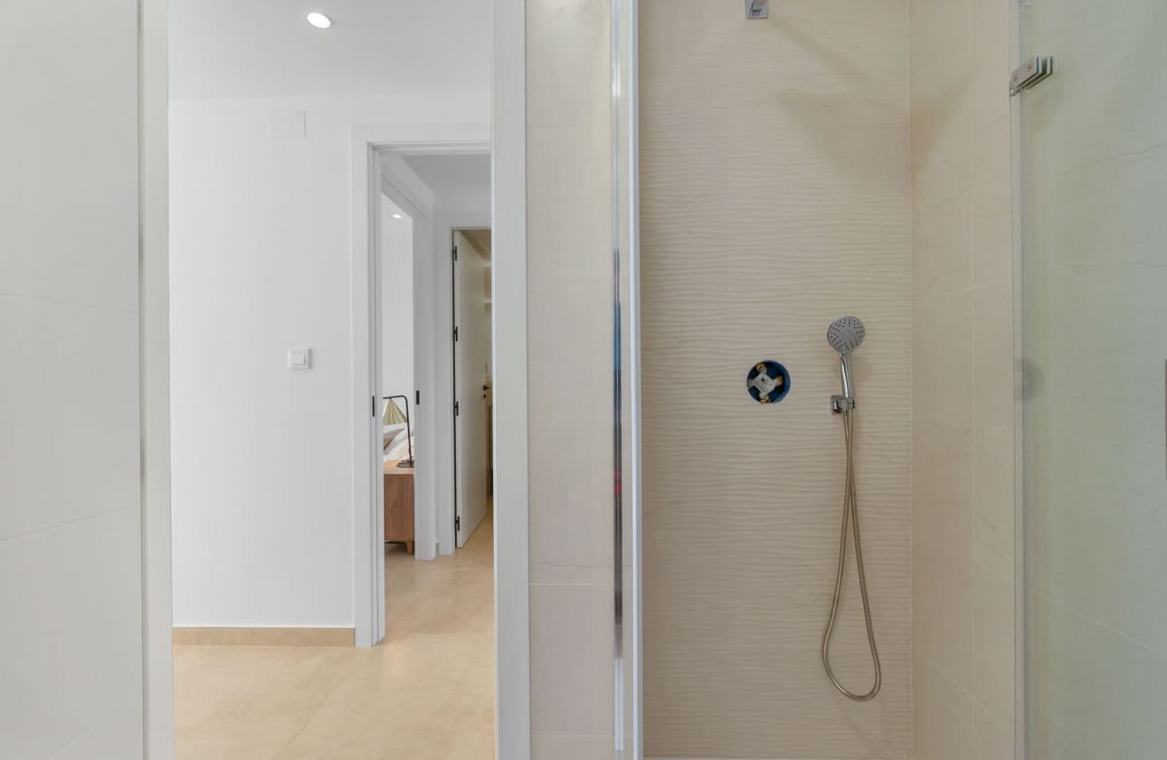 2 slaapkamer Bungalow te koop in Torrevieja met zwembad - € 299.900 (Ref: 9457654)