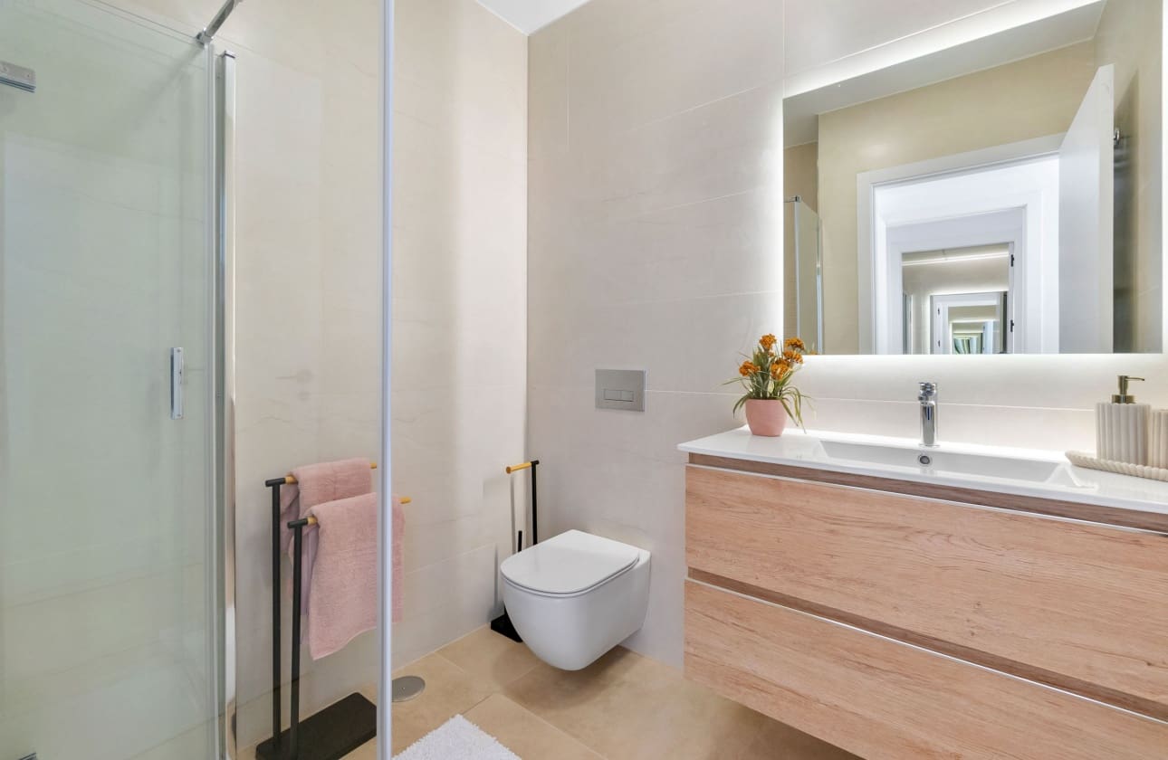 2 slaapkamer Bungalow te koop in Torrevieja met zwembad - € 299.900 (Ref: 9457654)