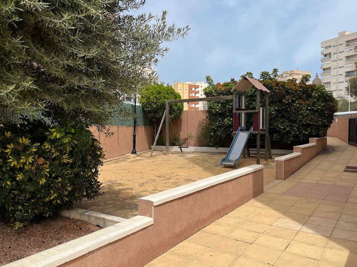 2 bedroom Apartment for sale in Guardamar del Segura with pool garage - € 184,500 (Ref: 9459828)