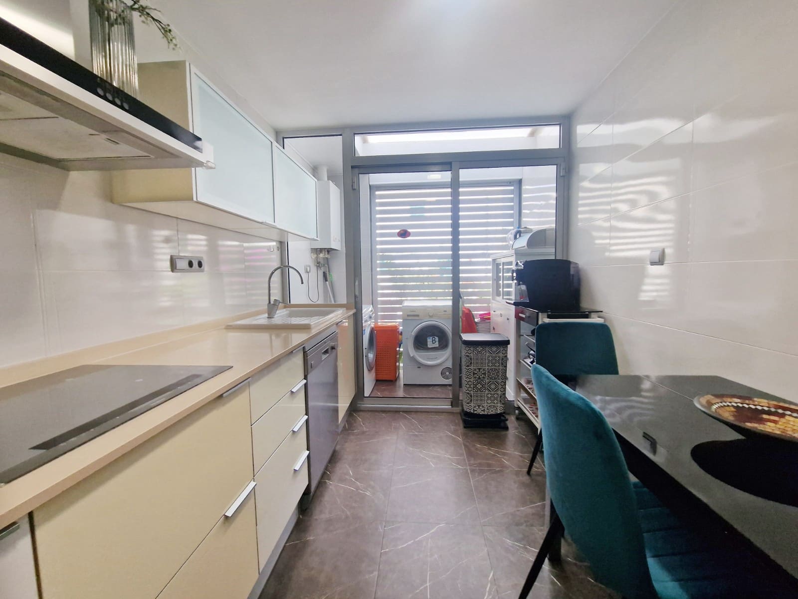 4 soveværelse Byhus til salg i Guardamar del Segura med swimmingpool garage - € 595.000 (Ref: 9461156)