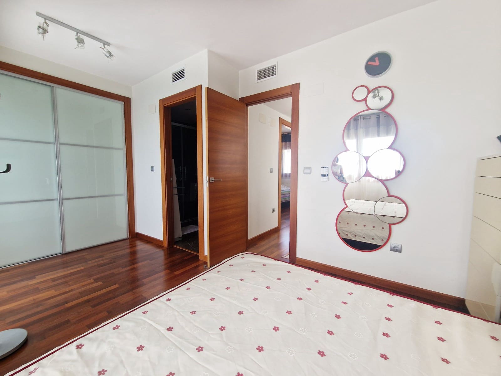 4 soveværelse Byhus til salg i Guardamar del Segura med swimmingpool garage - € 595.000 (Ref: 9461156)