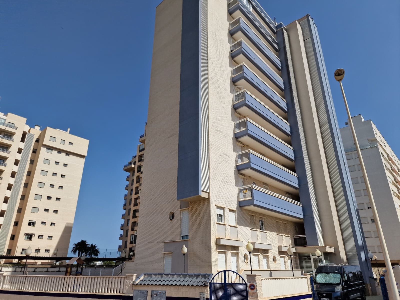 2 sypialnia Penthouse na sprzedaż w Guardamar del Segura z basenem - 235 000 € (Ref: 9461160)