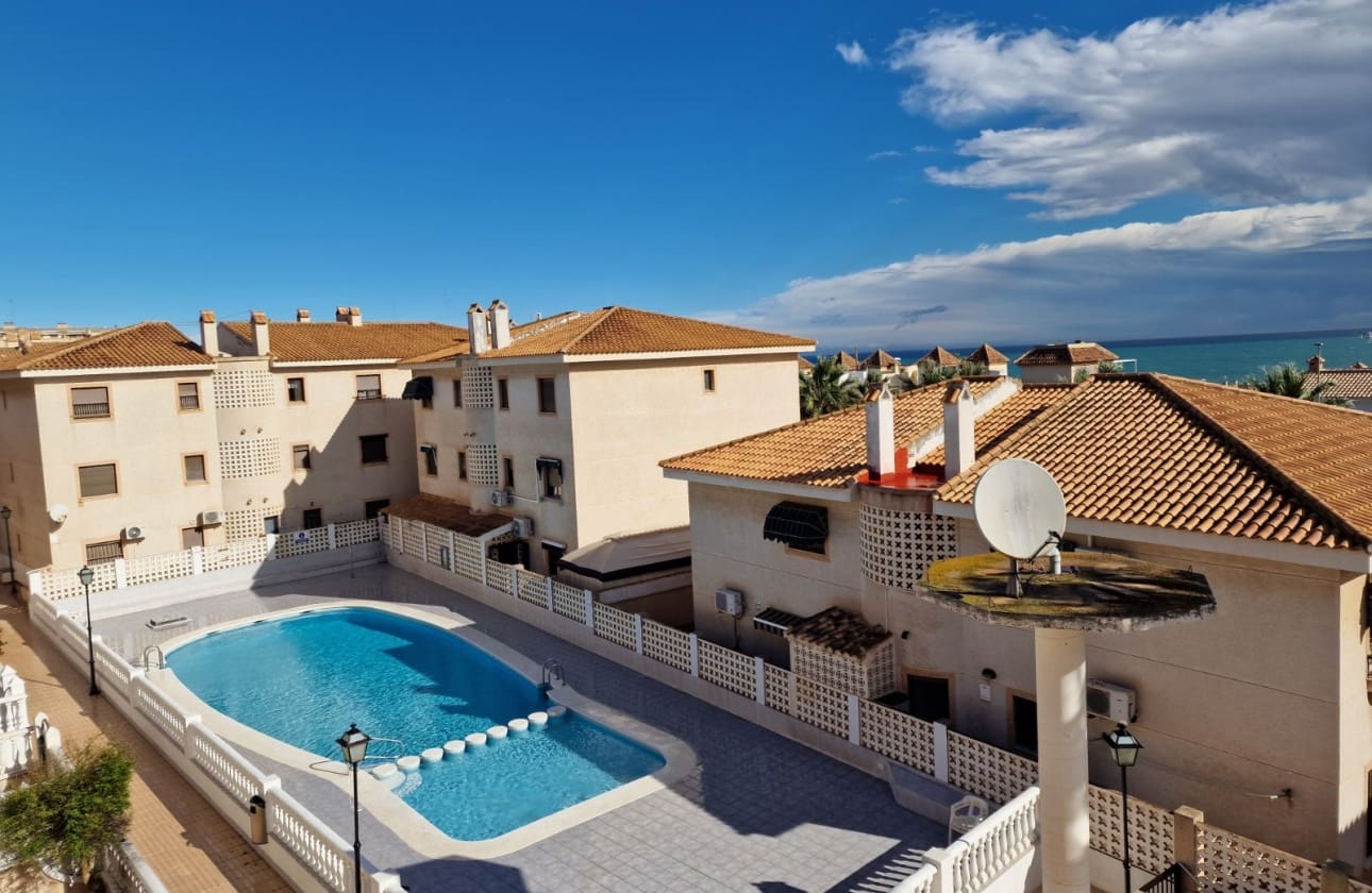 3 soveværelse Lejlighed til salg i Guardamar del Segura med swimmingpool - € 280.000 (Ref: 9461164)