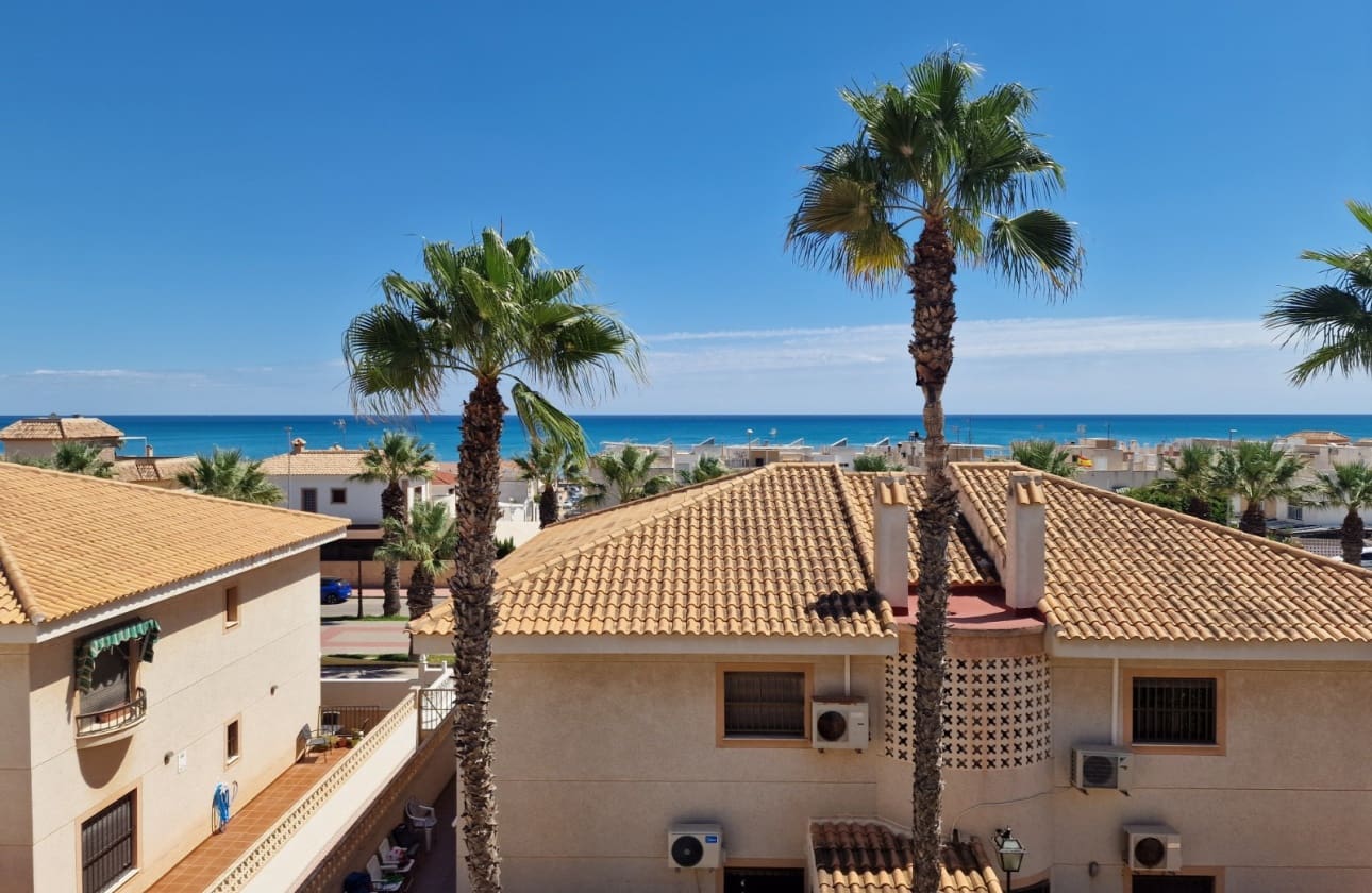 3 soveværelse Lejlighed til salg i Guardamar del Segura med swimmingpool - € 280.000 (Ref: 9461164)