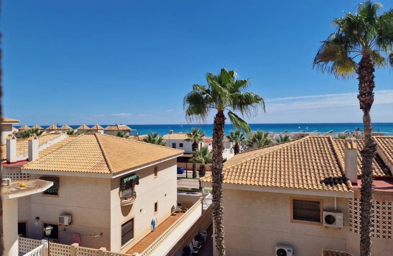 3 soveværelse Lejlighed til salg i Guardamar del Segura med swimmingpool - € 280.000 (Ref: 9461164)