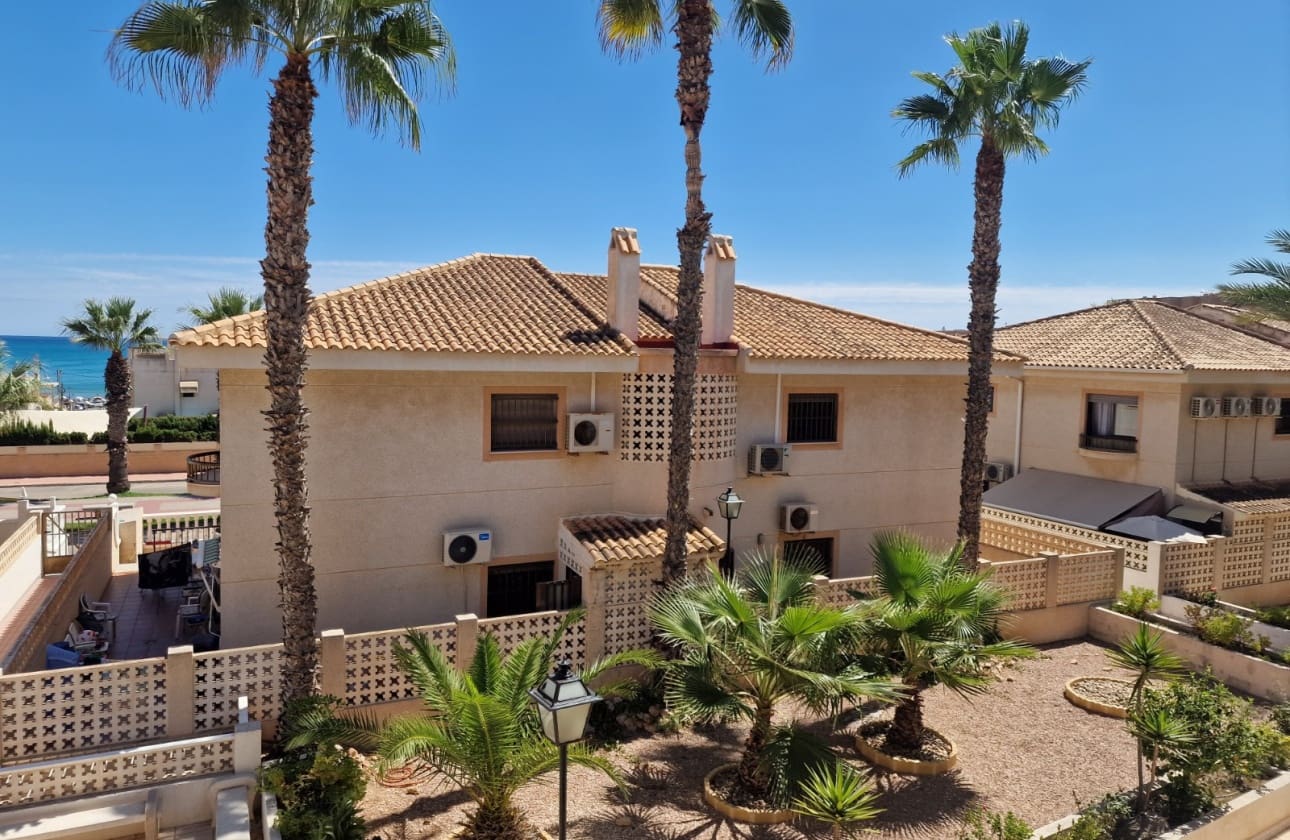 3 soveværelse Lejlighed til salg i Guardamar del Segura med swimmingpool - € 280.000 (Ref: 9461164)