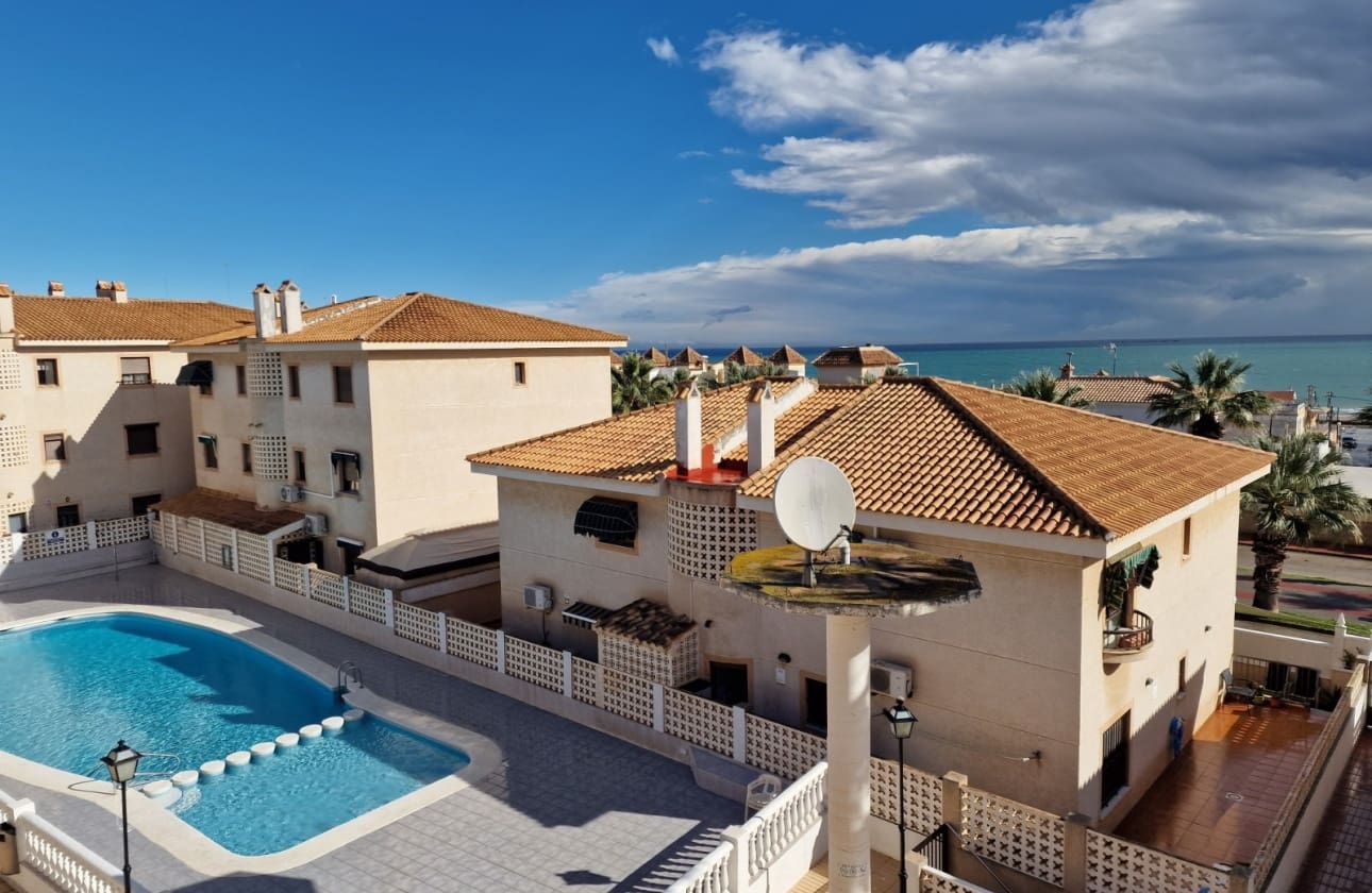 3 soveværelse Lejlighed til salg i Guardamar del Segura med swimmingpool - € 280.000 (Ref: 9461164)