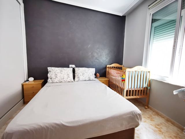 3 chambre Villa/Maison à vendre à Zona Pueblo, Guardamar del Segura - 147 000 € (Ref: 9461165)