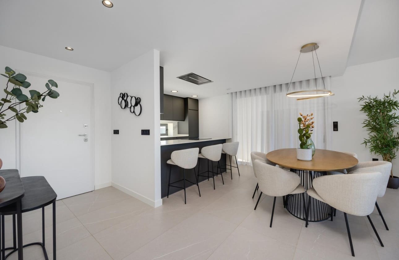 3 bedroom Villa for sale in Torrevieja with pool - € 595,000 (Ref: 9461338)