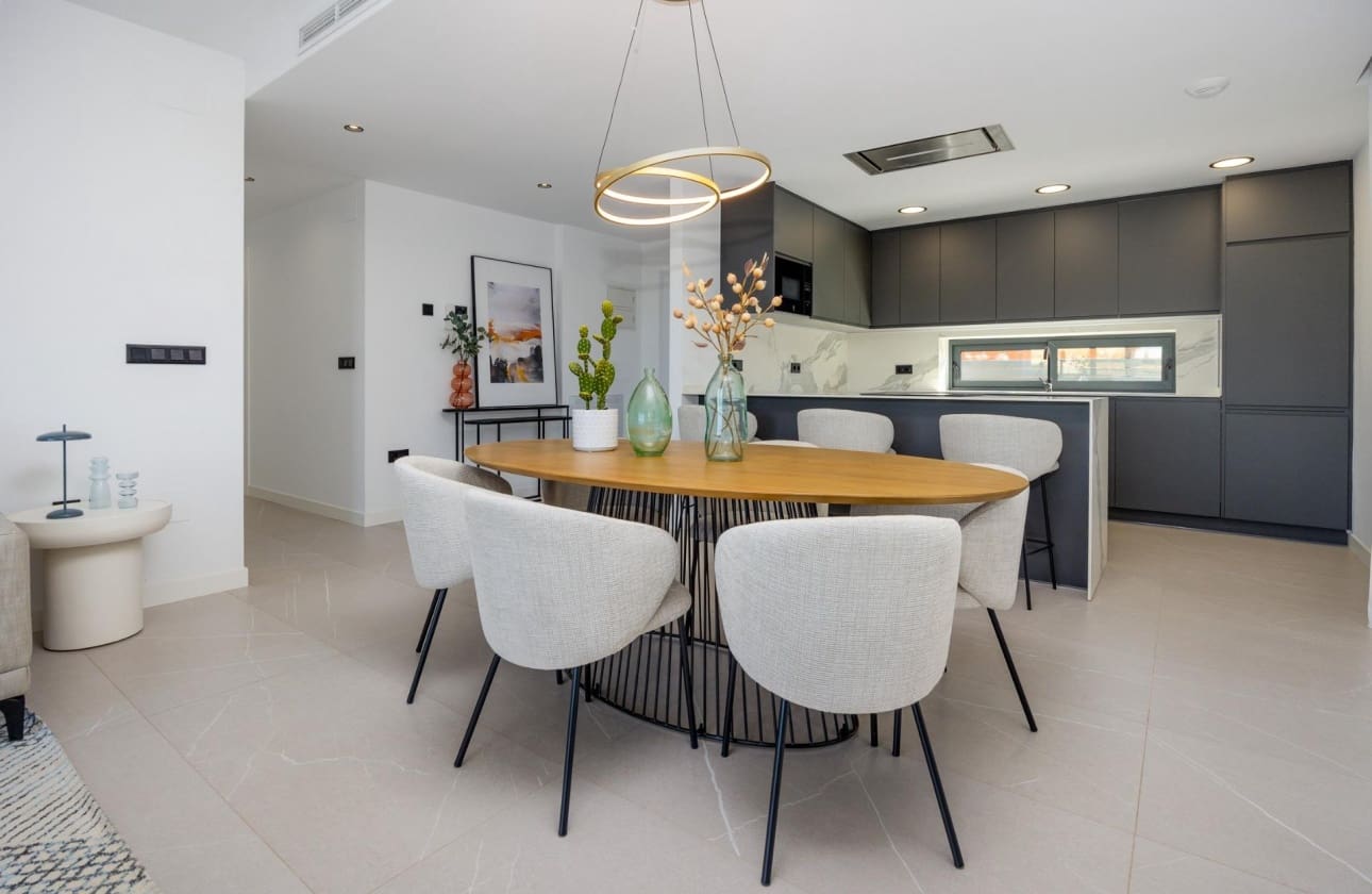 3 bedroom Villa for sale in Torrevieja with pool - € 595,000 (Ref: 9461338)