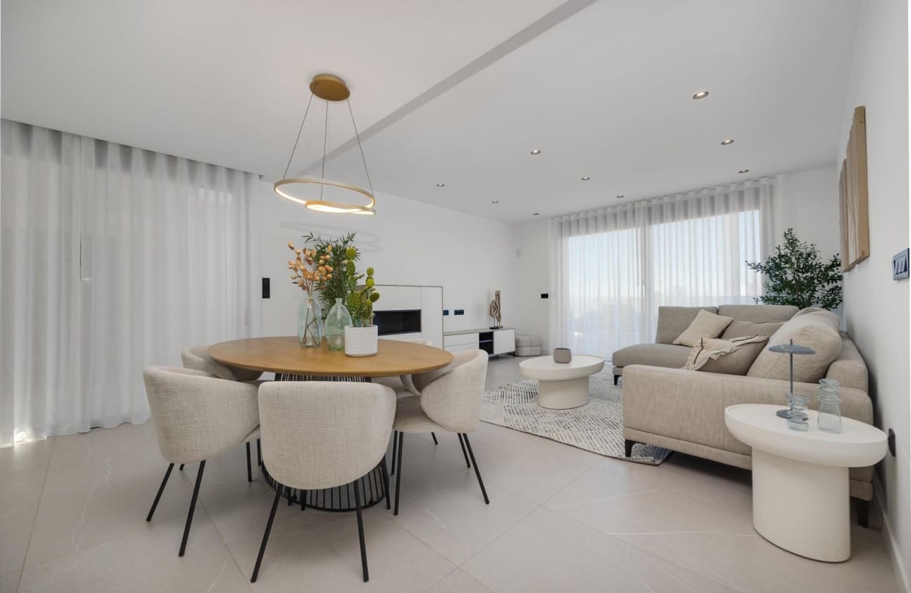 3 bedroom Villa for sale in Torrevieja with pool - € 595,000 (Ref: 9461338)