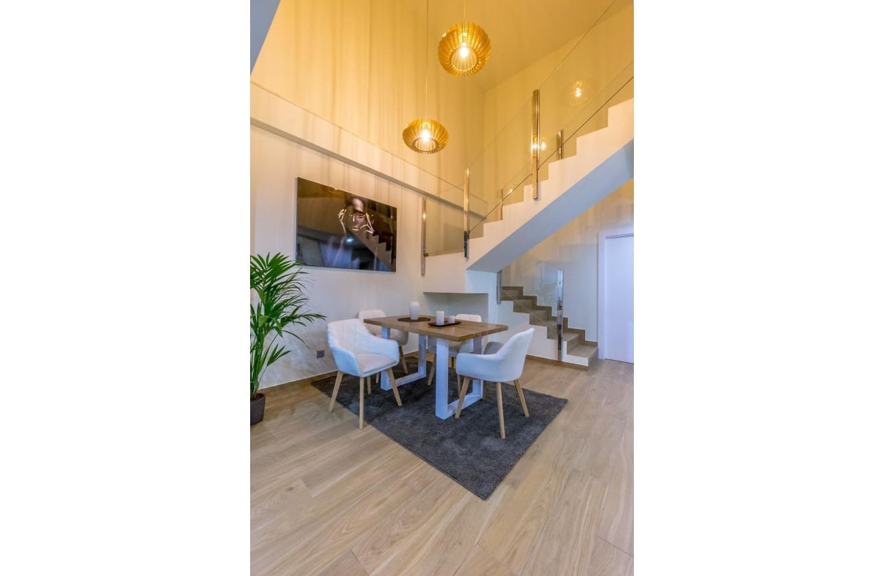 3 soveværelse Villa til salg i Ciudad Quesada med swimmingpool - € 649.000 (Ref: 9461448)