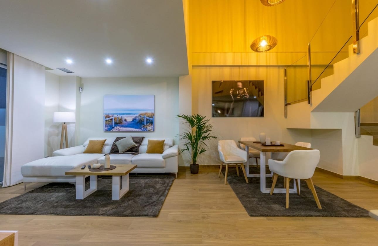 3 soveværelse Villa til salg i Ciudad Quesada med swimmingpool - € 649.000 (Ref: 9461448)