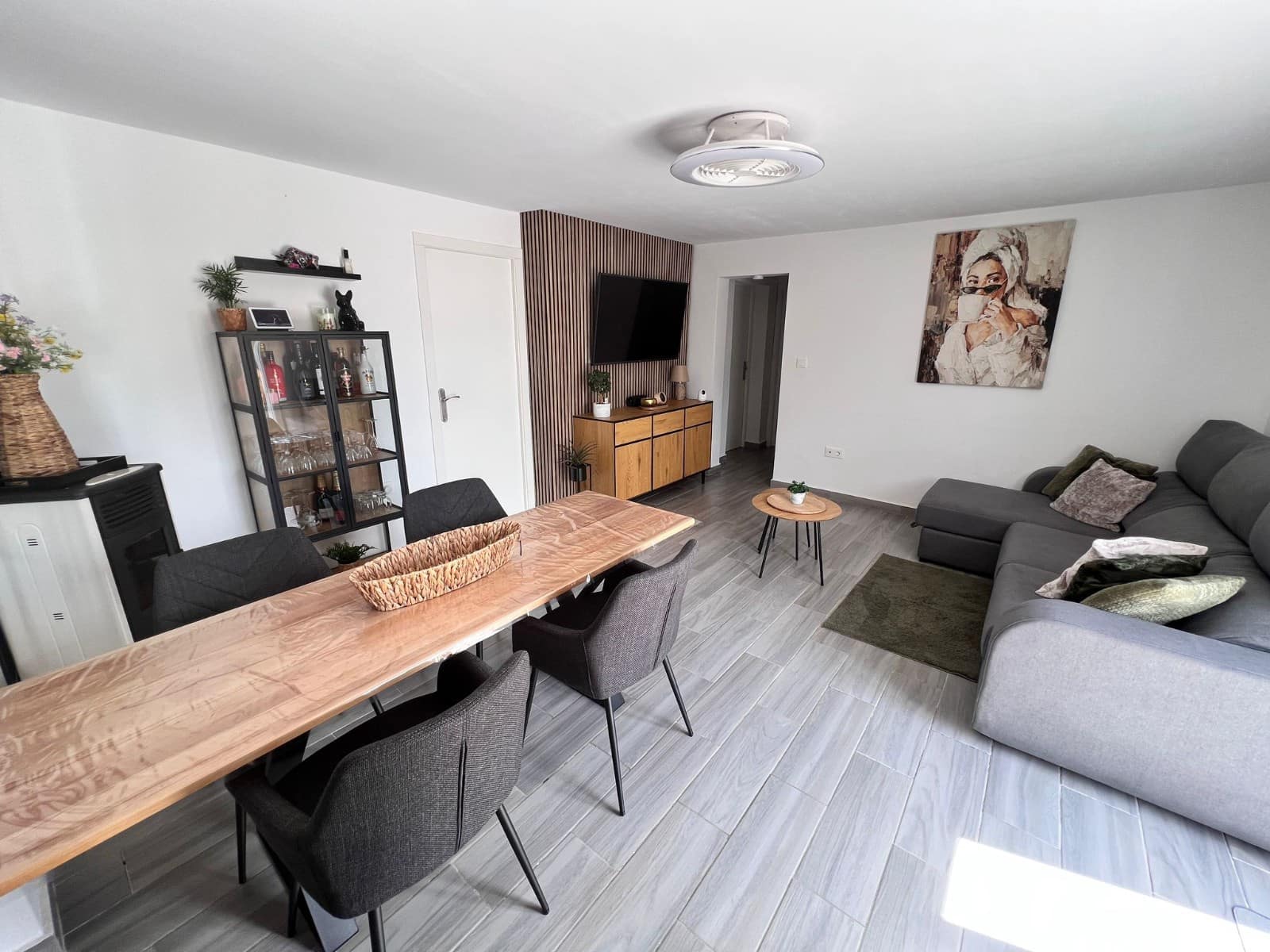 3 makuuhuone Maalaistalo myytävänä paikassa La Marina mukana uima-altaan - 399 000 € (Ref: 9461675)