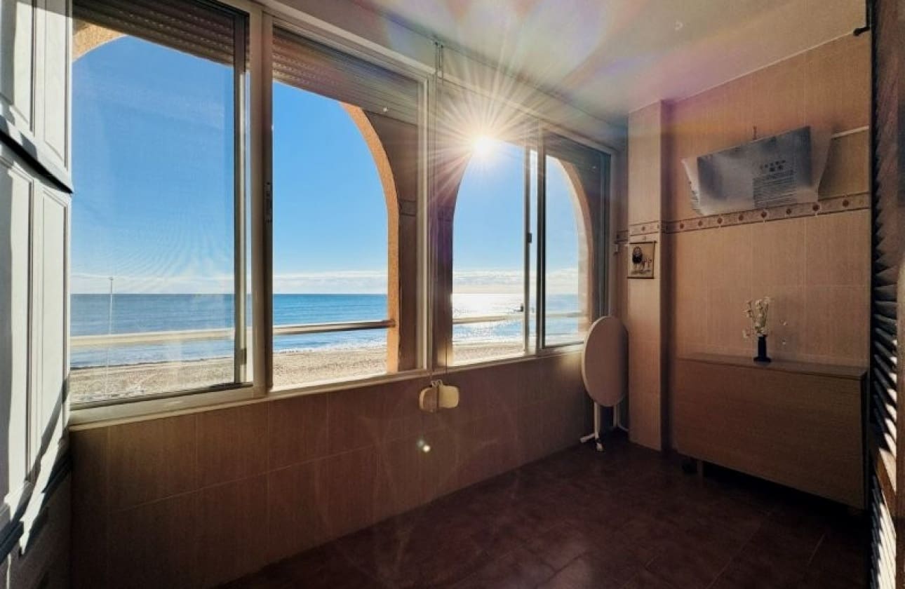 Apartamento Playa de 2 habitaciones en La Mata en venta - 220.000 € (Ref: 9461692)