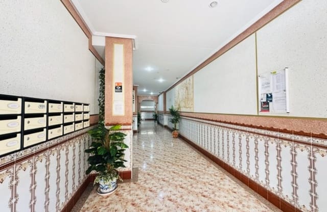 2 makuuhuone Kattohuoneisto myytävänä paikassa Gaspar Perelló, Torrevieja - 189 000 € (Ref: 9461700)