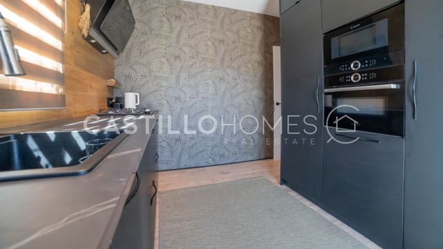 4 quarto Moradia para venda em El Chaparral, Torrevieja com piscina garagem - 590 000 € (Ref: 9461729)