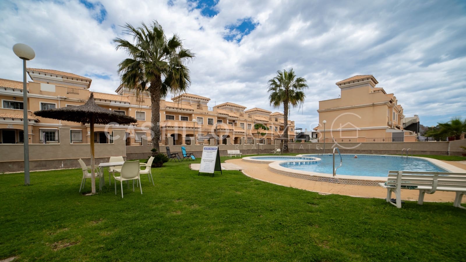 3 sovrum Hus till salu i Villamartin med pool - 259 000 € (Ref: 9461744)