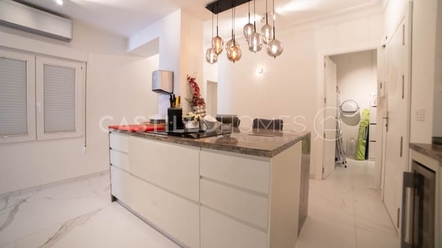 2 makuuhuone Huoneisto myytävänä paikassa Centro - Muelle Pesquero, Torrevieja - 410 000 € (Ref: 9461747)